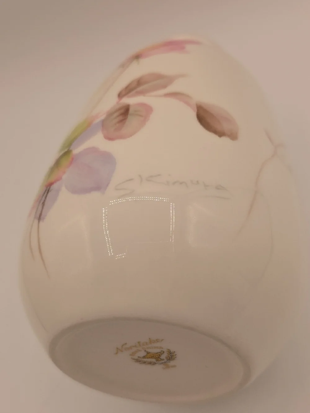 Noritake Bone China Nippon Toki Kaisha 6 1/2” Vase With Gold Rim Signed